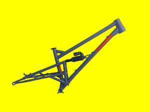 18095 • FREE SHIPPING • Full Suspension